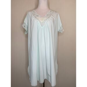 Joan Collins Pastel Blue Night Gown Lace Trim Sz Medium